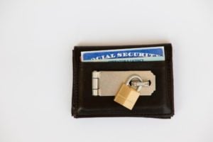 Tips to Prevent and Deal With ID Theft This Tax Season